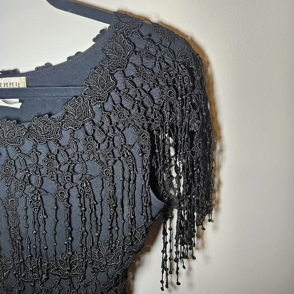 Vintage Black Embroidered Lace Top - Picture 2 of 6